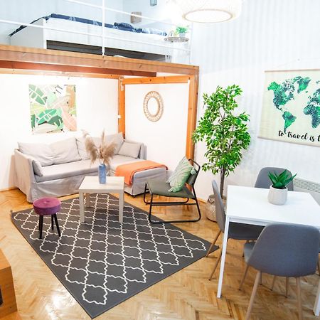 Lovely Apartment In Erzsebetvaros A57 بودابست المظهر الخارجي الصورة